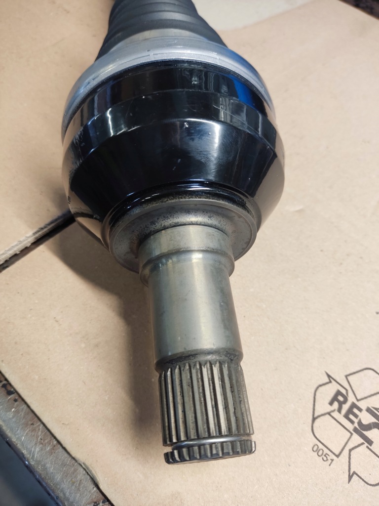 Приводной вал приводная mercedes a1773305200 nowa в Украине