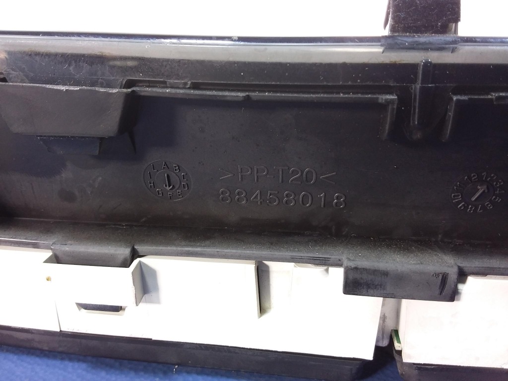 фото №5, Corolla e12 2.0 d4d лічильник прилади eu 110080107004