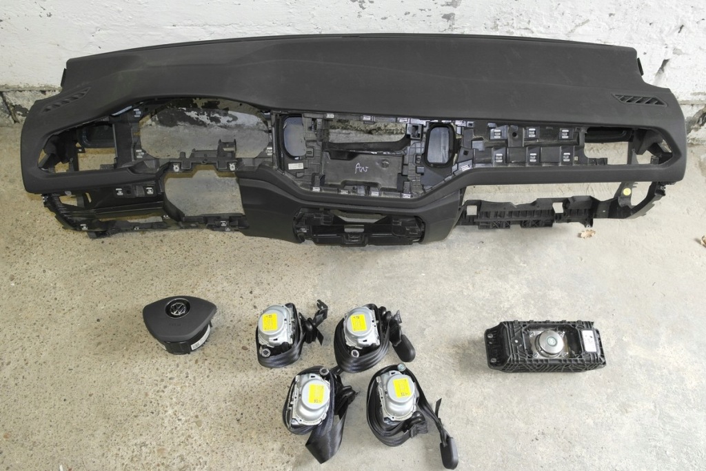 фото №1, Vw t-cross t cross приборная панель консоль pulpit подушка безопасности 4x ремни полка приборная панель