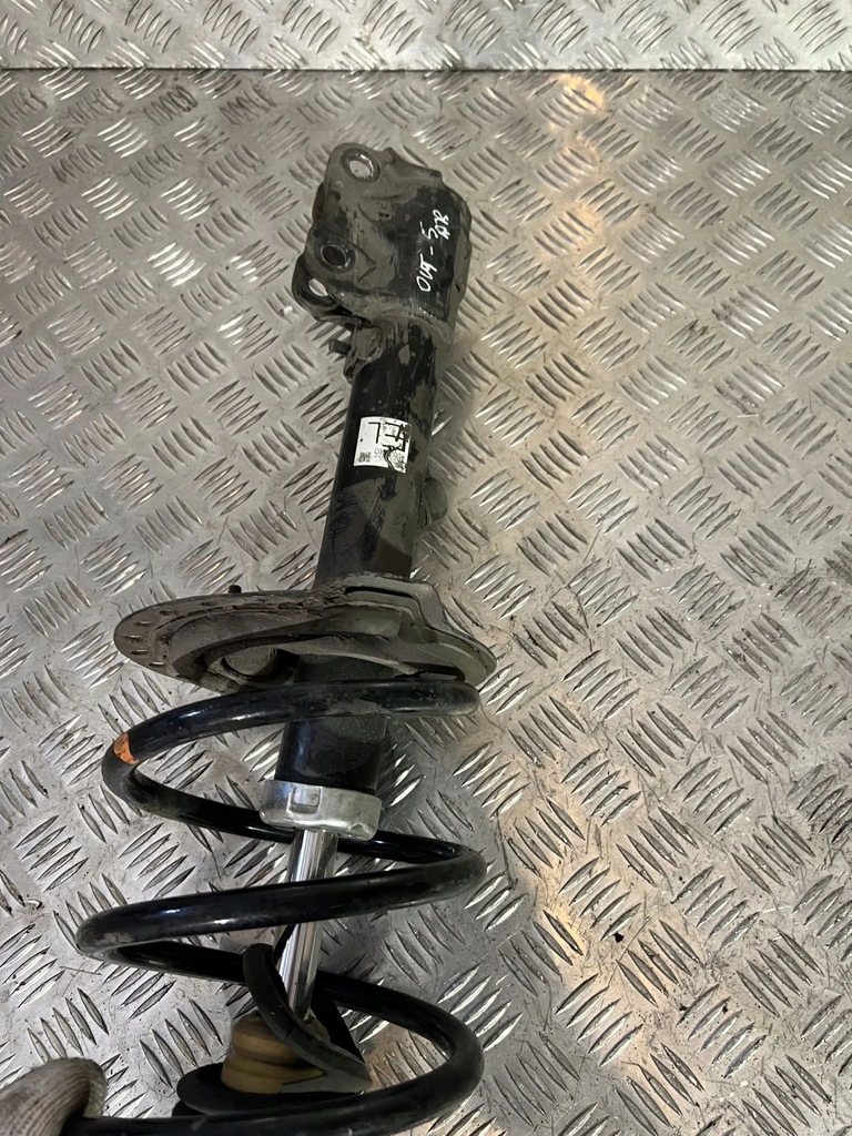 фото №9, Mitsubishi outlander 2018 амортизатор osi передньої ze пружина