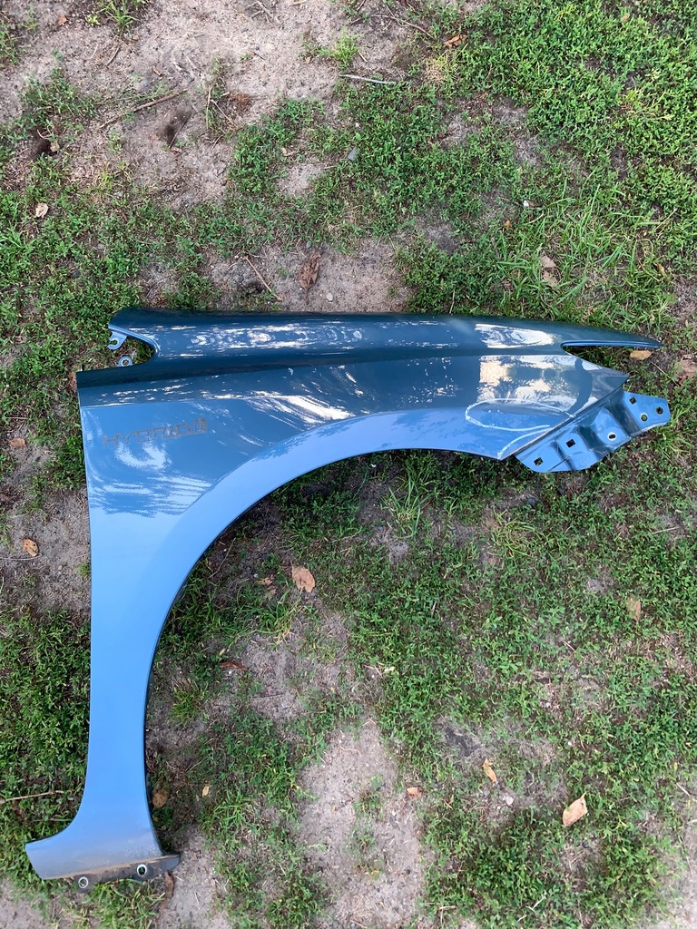 фото №1, Крыло правый перед toyota ayris ii