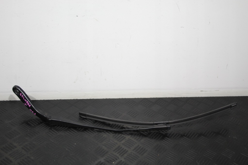 фото №1, Рычаг дворники дворник левая bmw 3 f30 f31 7260469