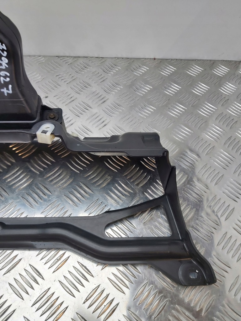 фото №5, Bmw i3 i01 впуск воздуховод воздуха 9309567 7294627