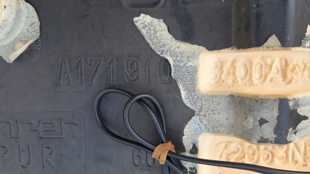 Slk w171 r171 сиденье спинка designo weiss Цена