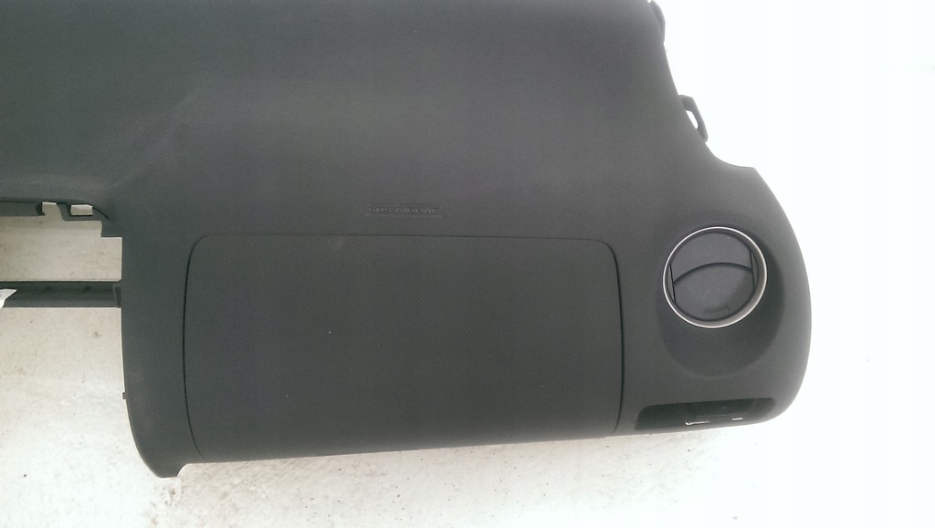 фото №5, Панель приладів консоль toyota urban cruiser