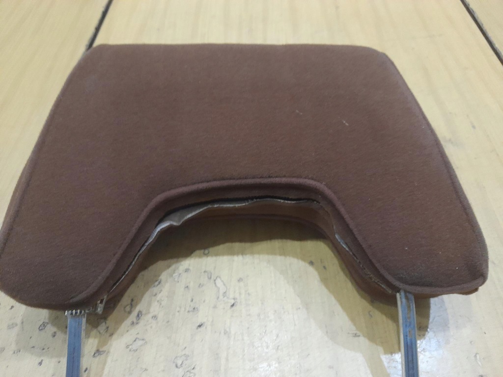 фото №7, Fiat 125p подголовник сиденье оригинал новый !