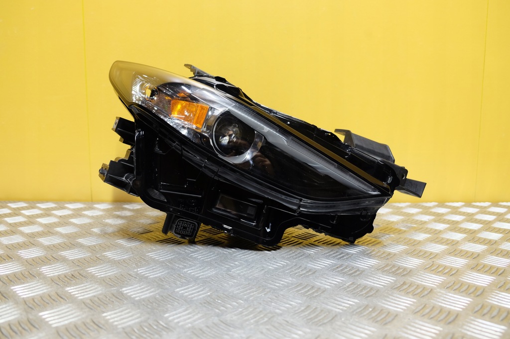 фото №1, Mazda 3 bp 2019 2020- фара лампа full led правая usa