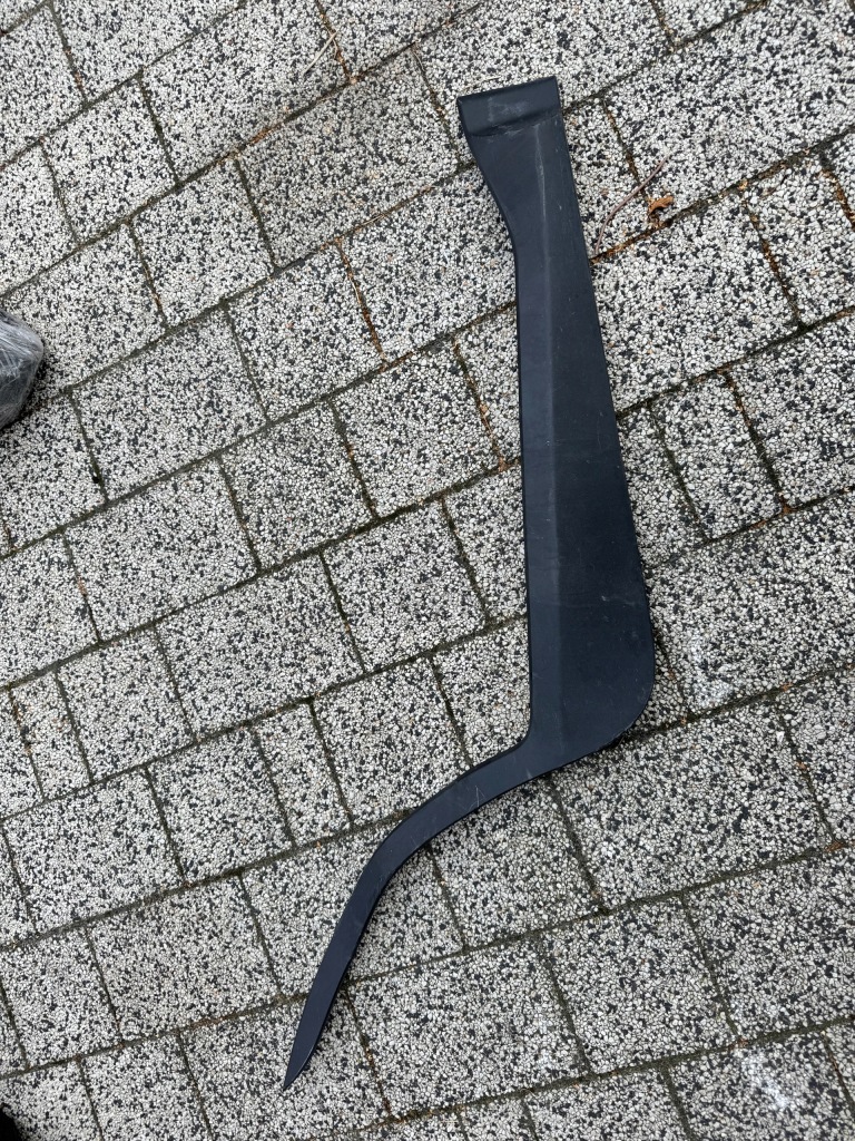 фото №1, Kia stonic молдинг накладка двері права правий задня 87734-h8400