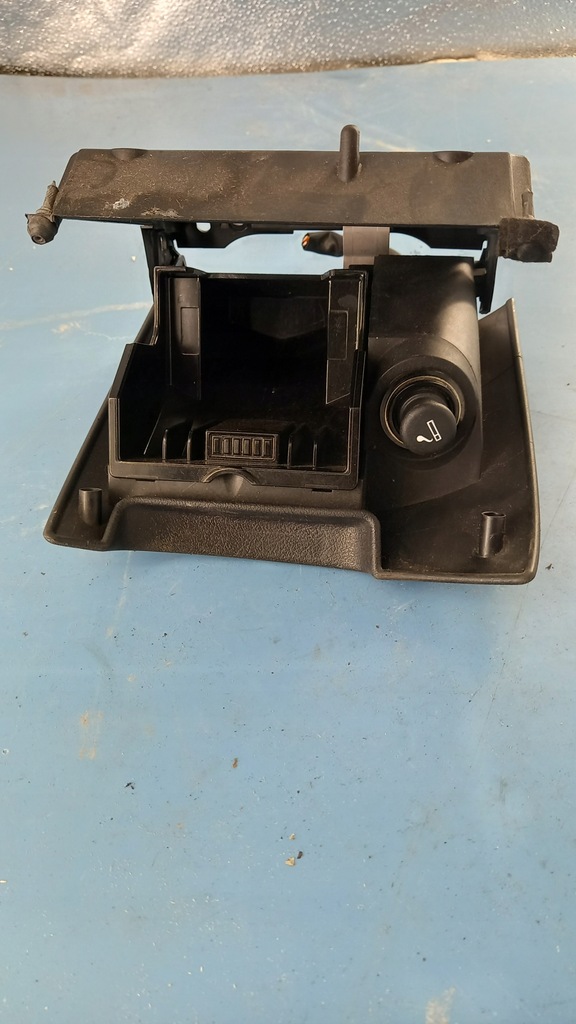 фото №1, Пепельница ford ka 06r 97kbb04800ajw