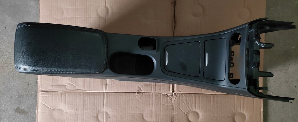 фото №1, Mercedes w246 туннель подлокотник eu