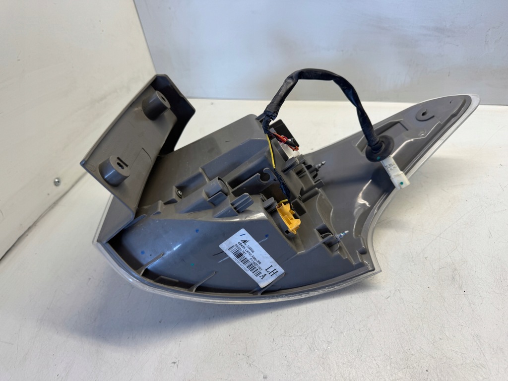 фото №10, Mitsubishi outlander iii лампа левый задняя 8330a787