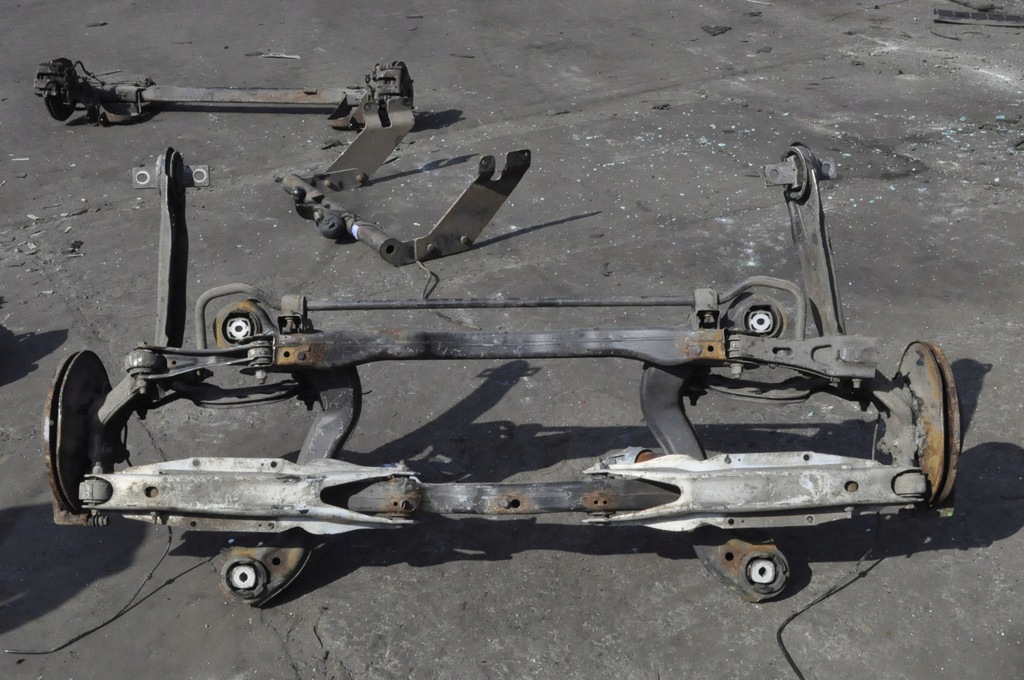 фото №9, Mercedes cla c117 w117 coupe подвеска балка задняя