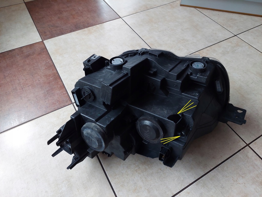 фото №9, Лампа - права - звичайна - bez led --- opel combo e