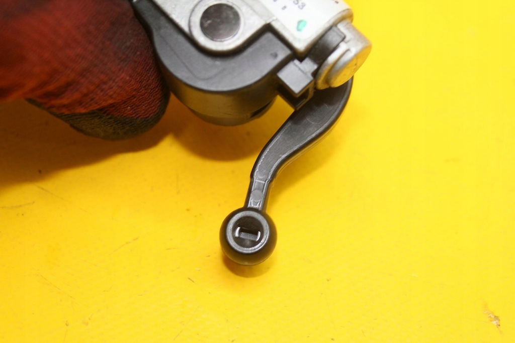 фото №7, Механізм скло відкидне лівий задня w251 a2516700304