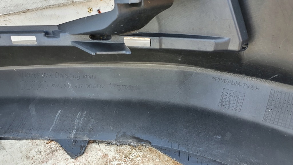 Audi a3 8v бампер перед 12- оригинал в Украине