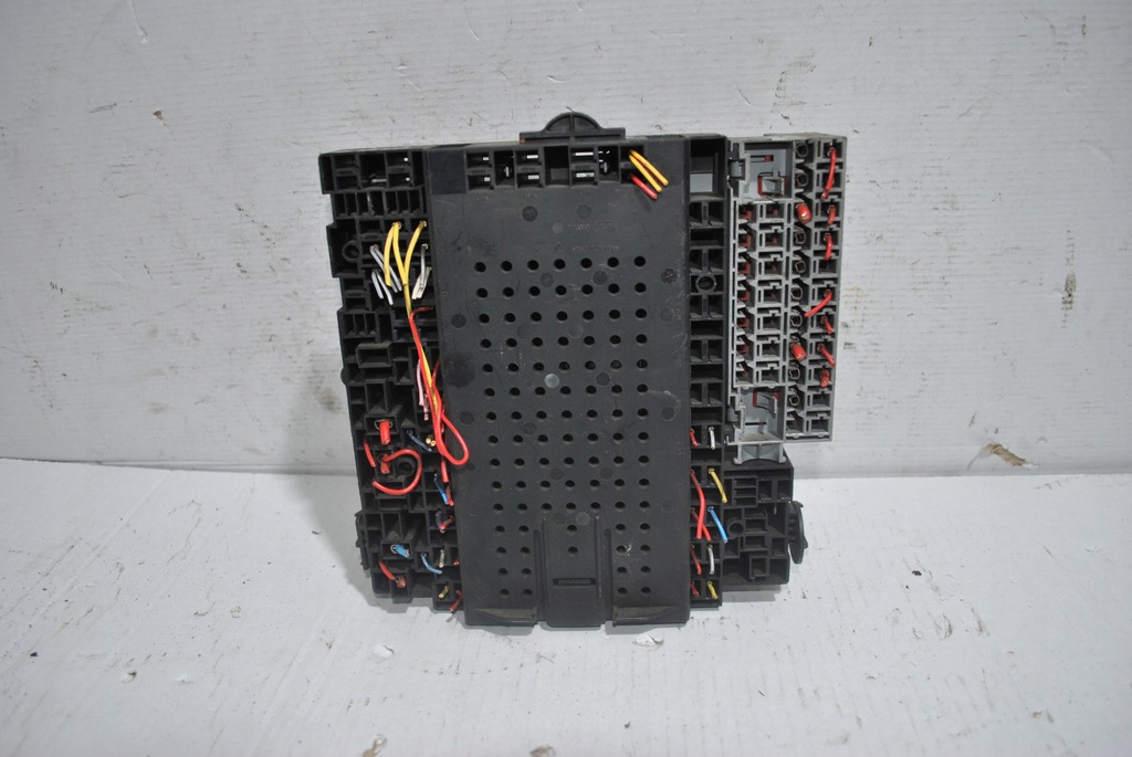 фото №1, Коробка запобіжників volvo s80 9401802