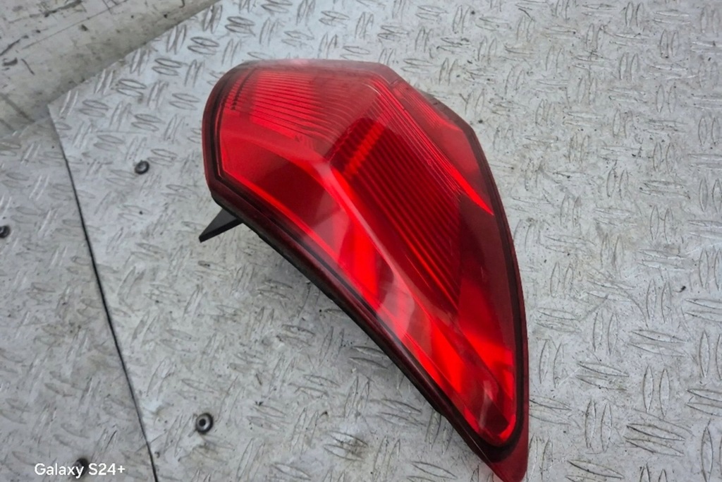 фото №9, Лампа ліва задня chrysler 300 c touring lx 26550jd000 3.0l дизель 2007