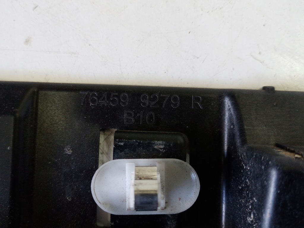 фото №3, Направляющая кронштейн порог левый перед renault zoe