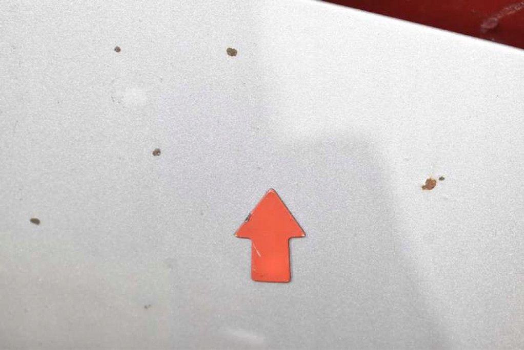 фото №8, Капот крышка двигателя серебристая nissan tiida 04-12