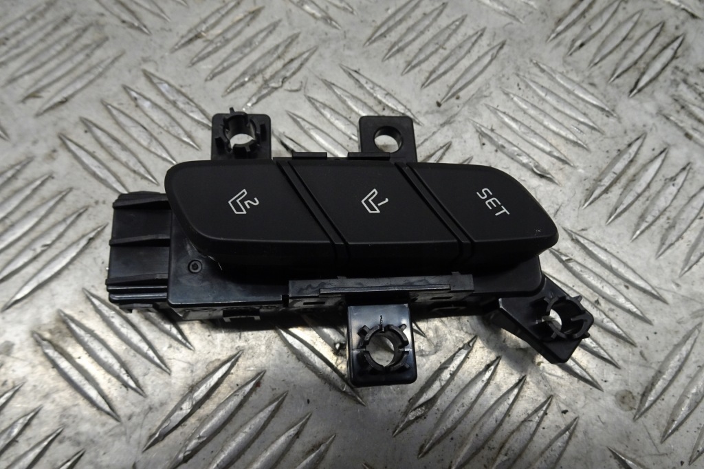 фото №1, Kia xceed x-ceed ceed iii перемикач кнопка керування сидіння