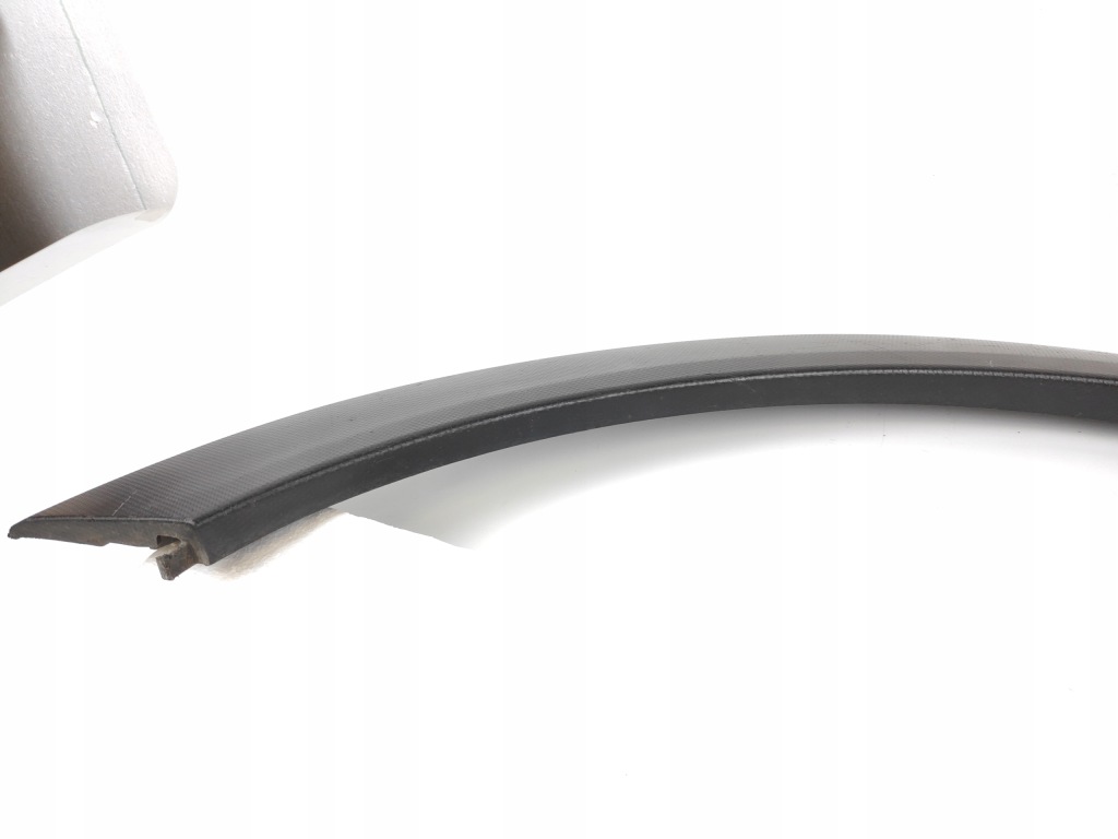 фото №10, Subaru xv crosstrek молдинг накладка крила правий задня c10010066