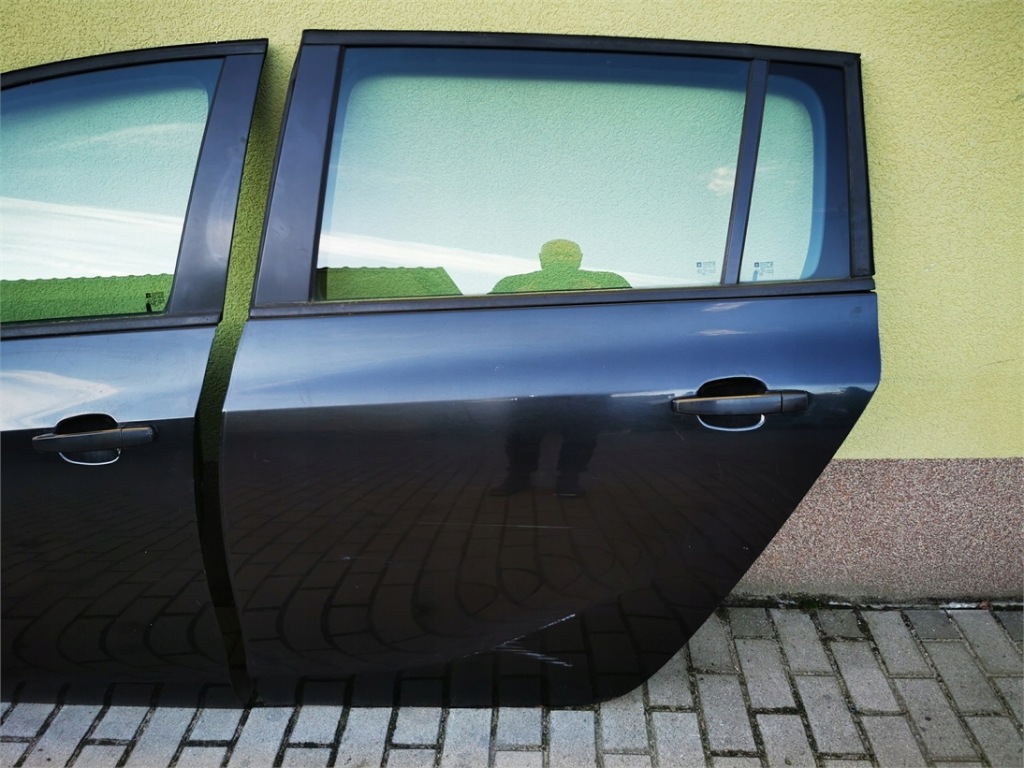 фото №2, Opel zafira c двері ліва задня повний демонтаж