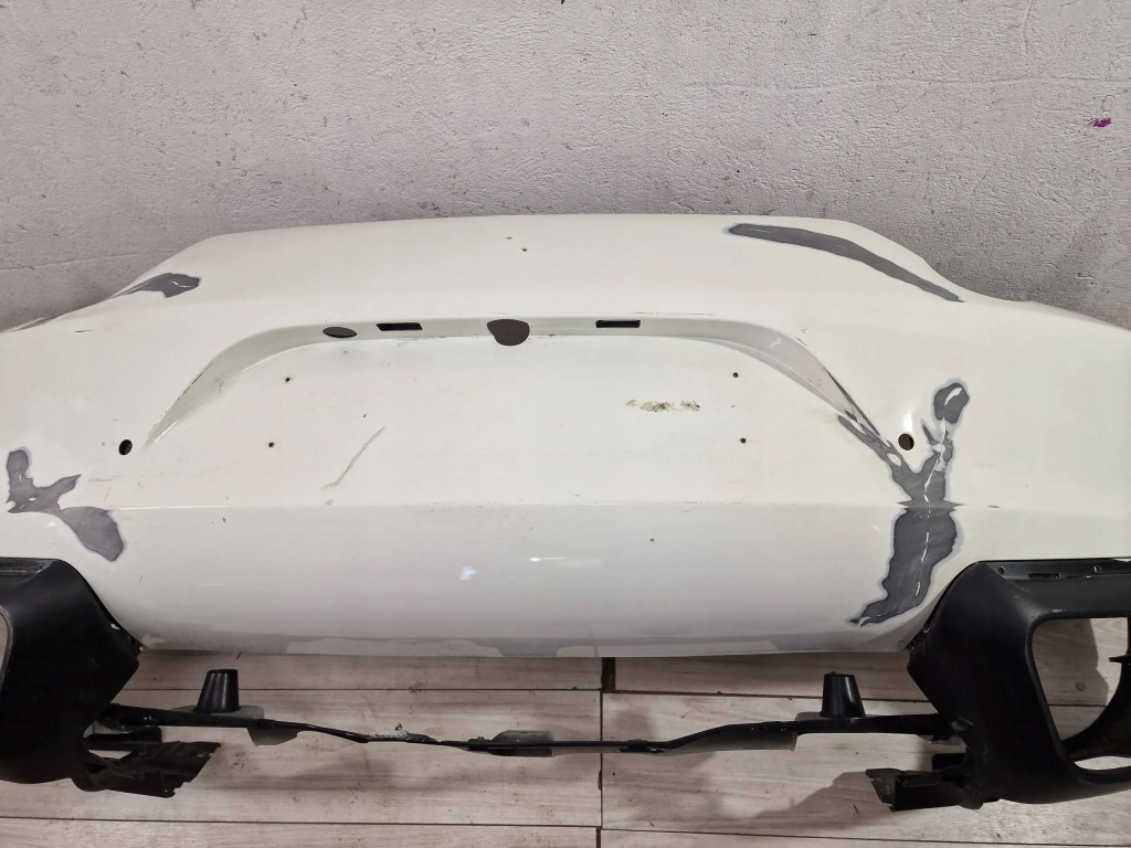 Ferrari 812 superfast задний  бампер бампер 89335300 Доставка