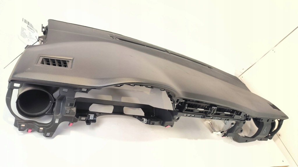 фото №1, Панель приладів панель приладів toyota corolla e18 lift