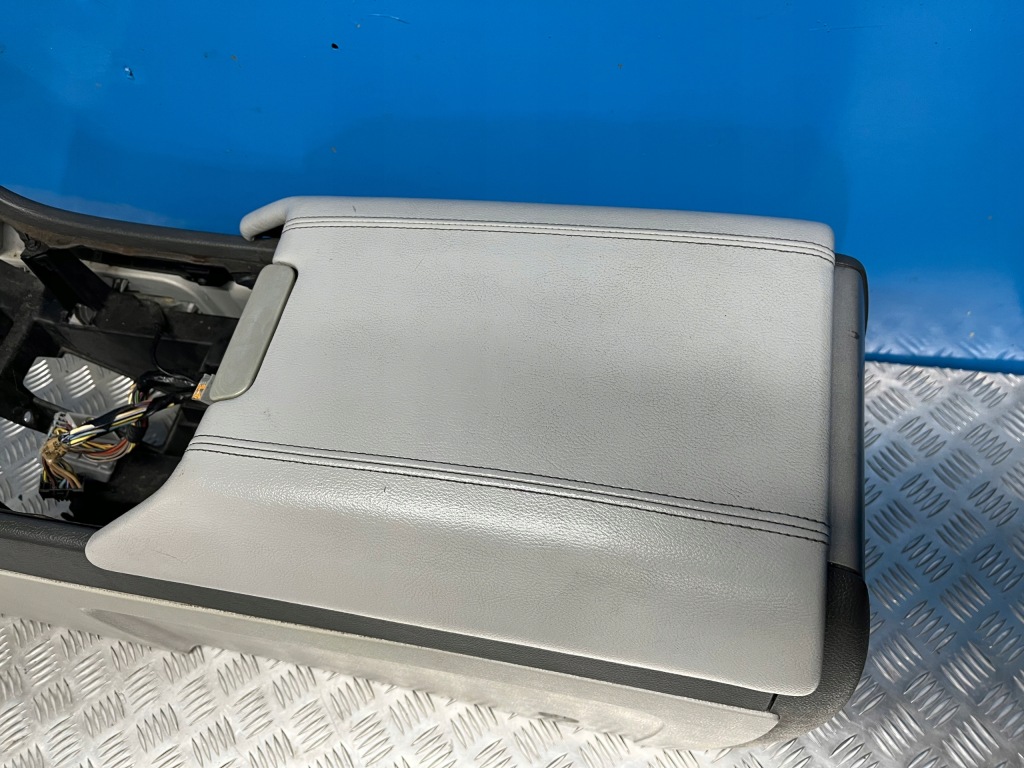 фото №7, Lincoln navigator ii 03- тунель підлокітник szary