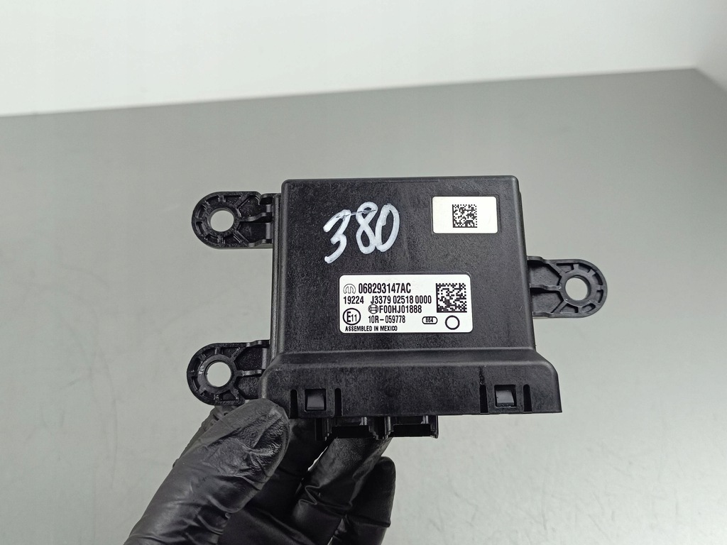 фото №1, 2018 maserati levante блоки управління 068293147ac