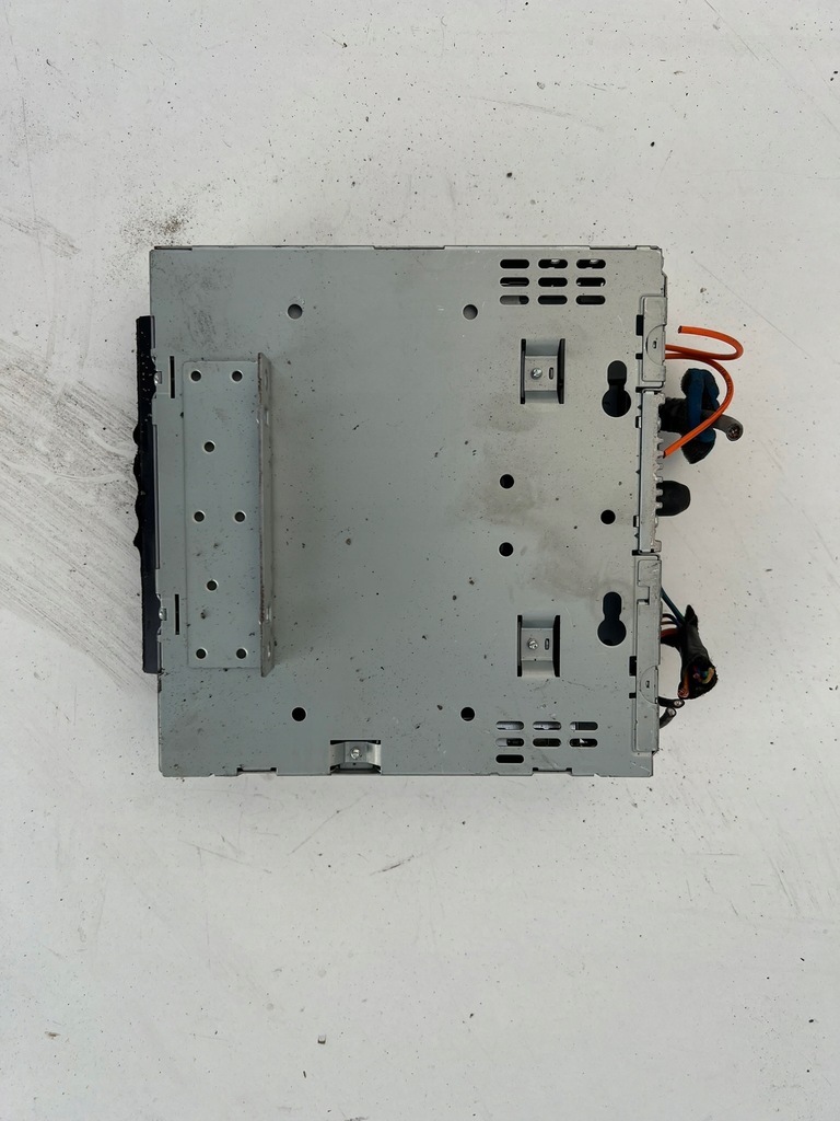 фото №1, Volvo v50 ii 10r радио cd 31328059