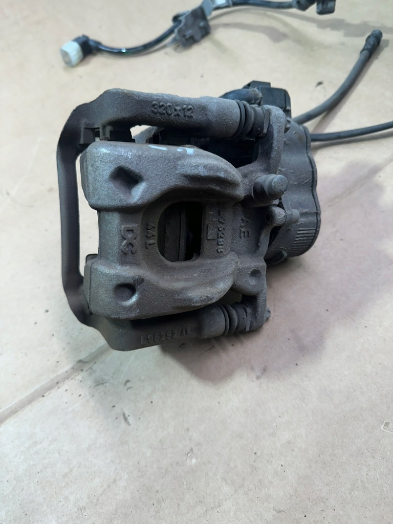 фото №5, Суппорт тормозной левый задняя, левый задний mercedes w243, w177,w118, w247 320x12