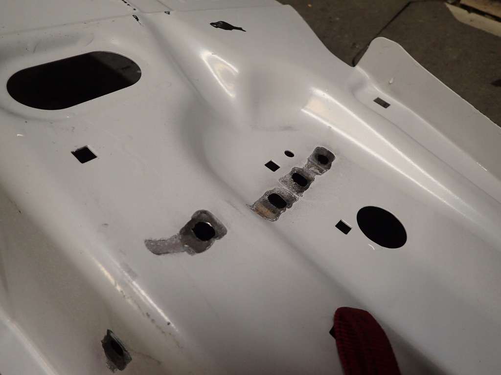 фото №6, Pas задняя внутренний audi q7 4l0813599