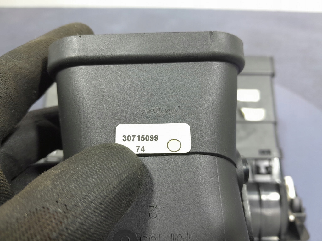 фото №11, Volvo v50 s40 ii ґрати обдув комплект 30722777 30715099 30715098