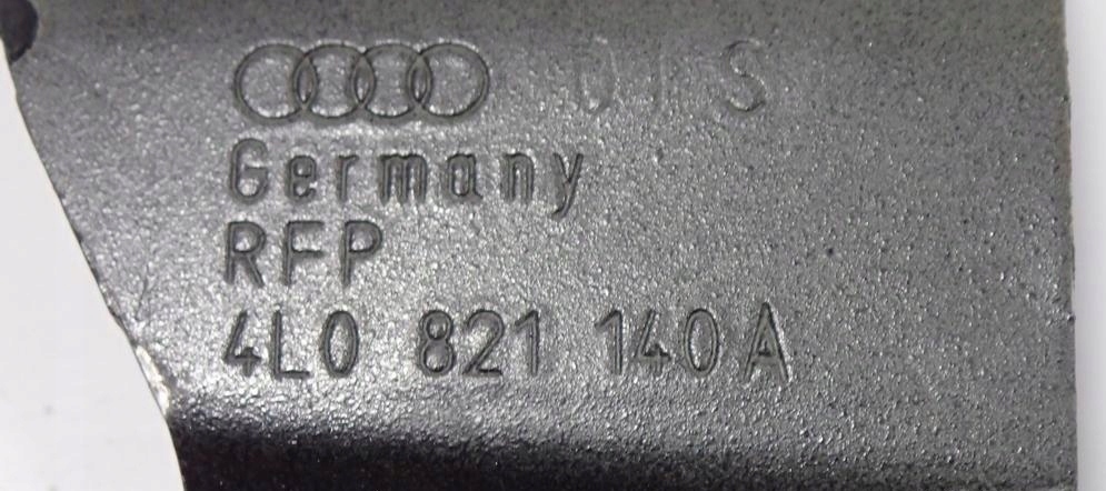 фото №7, Кронштейн крила правий audi q7 4l 4l0821140a