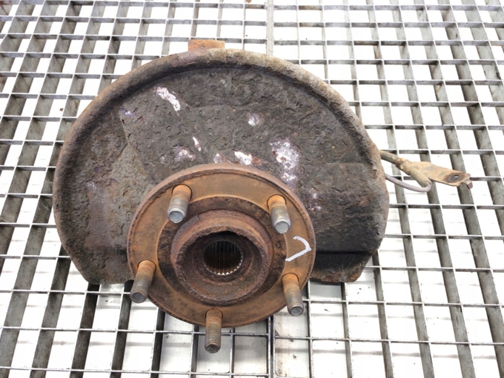 Купить Поворотный кулак левый перед dodge caliber 1.8 150km ступица