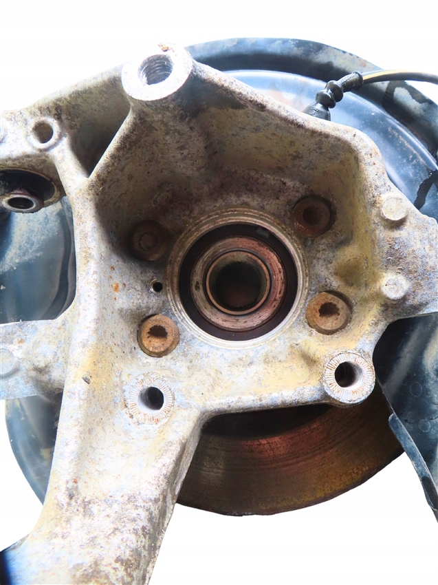 фото №3, Поворотный кулак задняя левая audi q3 8u 2011-2018 rok 3c0505435g