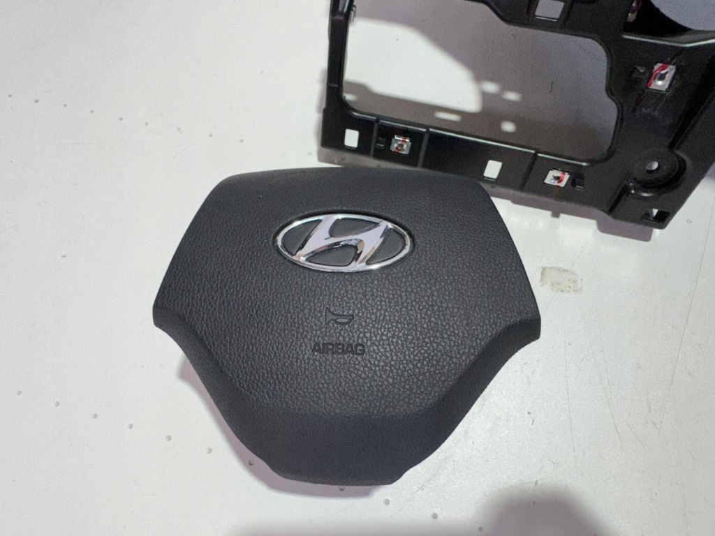 фото №5, Hyundai tucson iii lift приборная панель приборная консоль подушка безопасности ремни демонтаж