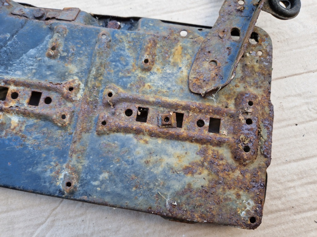 Основание аккумулятор mercedes w123 220d седан Недорого