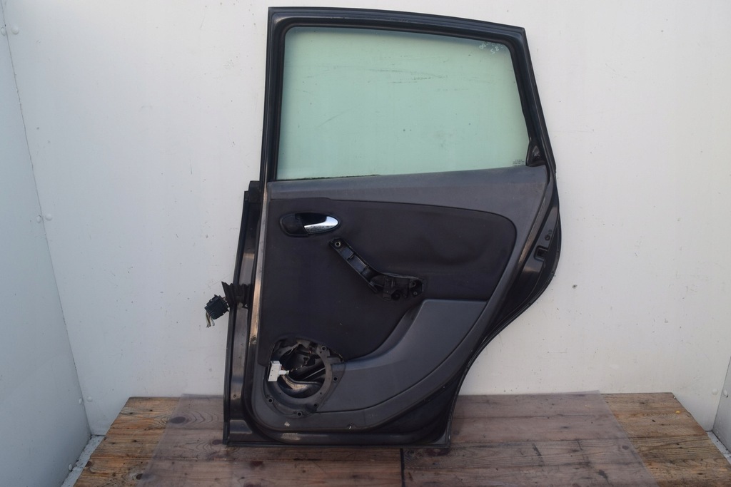 фото №7, Seat toledo iii двері праве задня задні lc9z