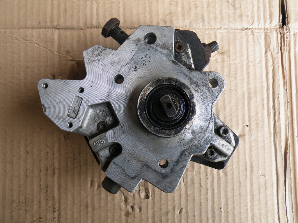 фото №1, Hyundai santa fe ii 2 2.2 crdi насос впрыскная bosch