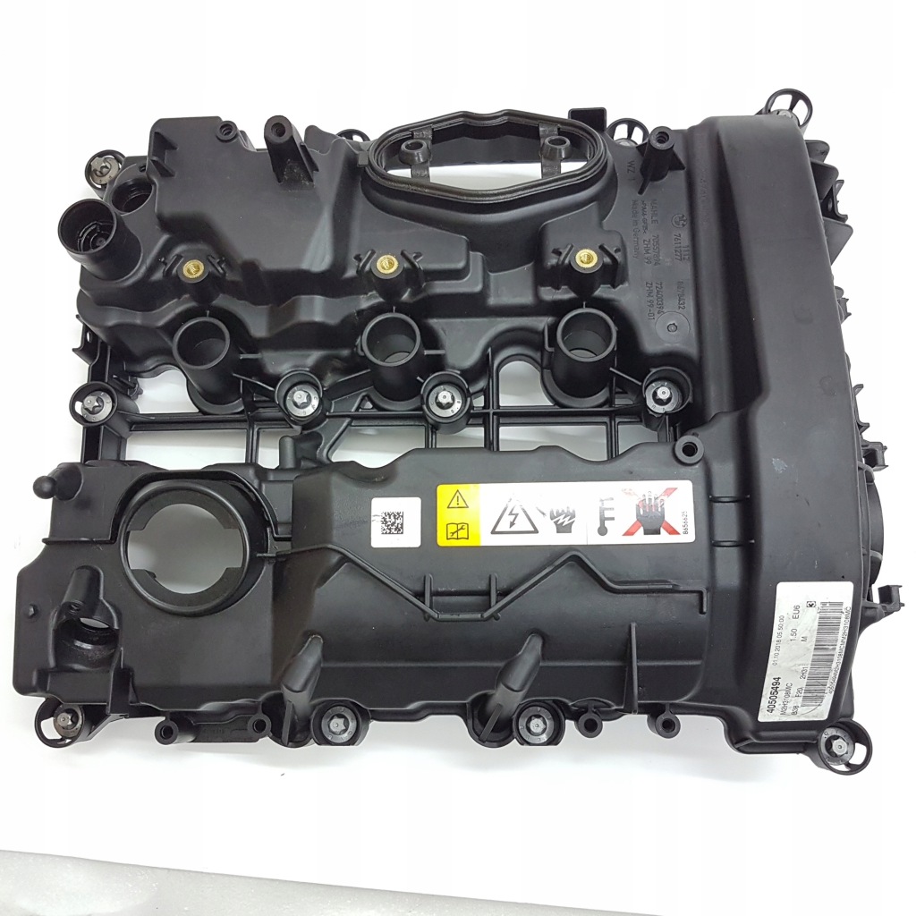 фото №1, Bmw i8 кришка головки 8678432