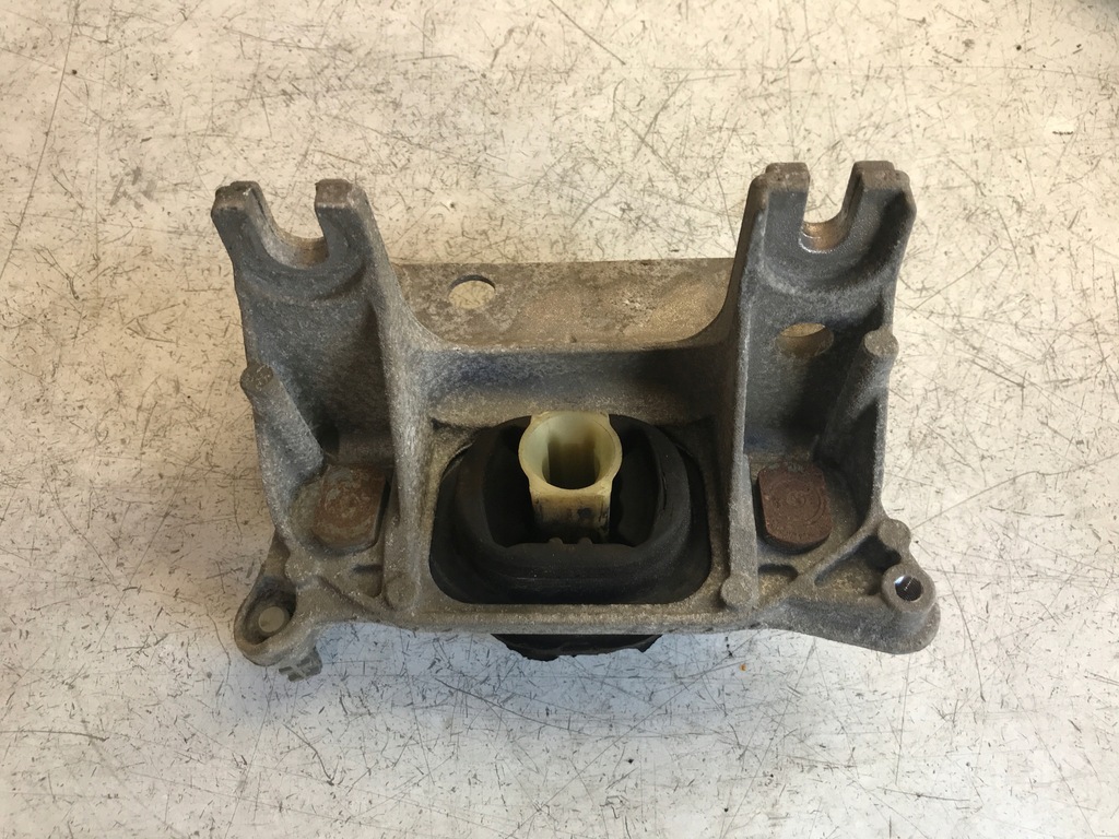 фото №3, Кронштейн двигуна smart forfour 453 ii a4532410221