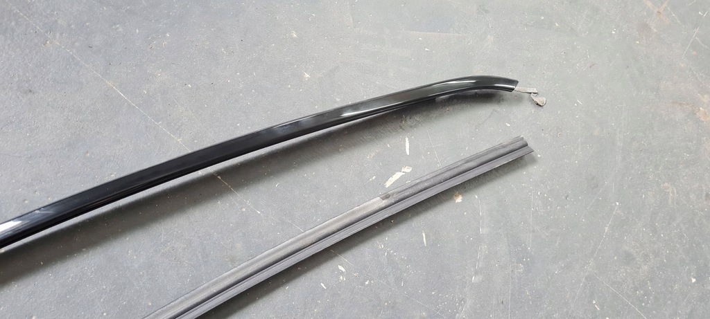 фото №6, Sq8 4m rsq8 q8 молдинг кровельная правая sline czarna 4m8853704a t94