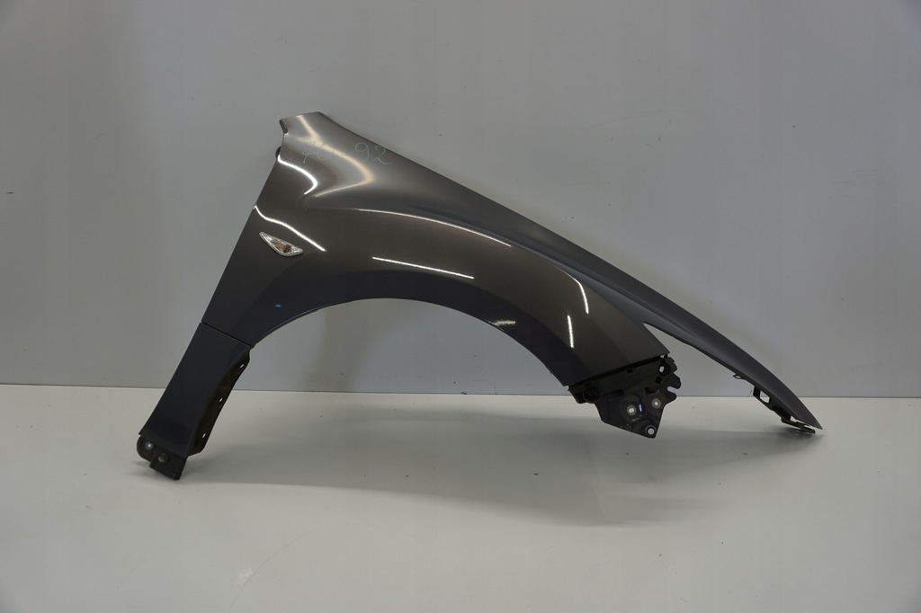 фото №1, Mazda 6 gh hb крыло правый перед передний