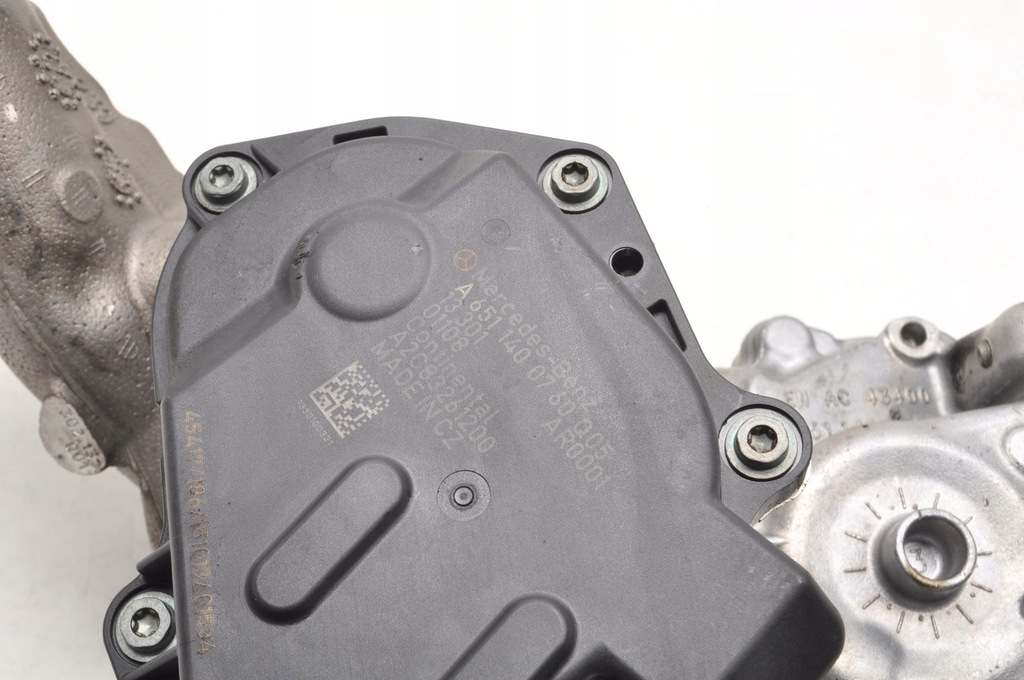 фото №6, Mercedes w172 r172 2.2 cdi радиатор выхлопных газов egr a6511400675 a6511400502