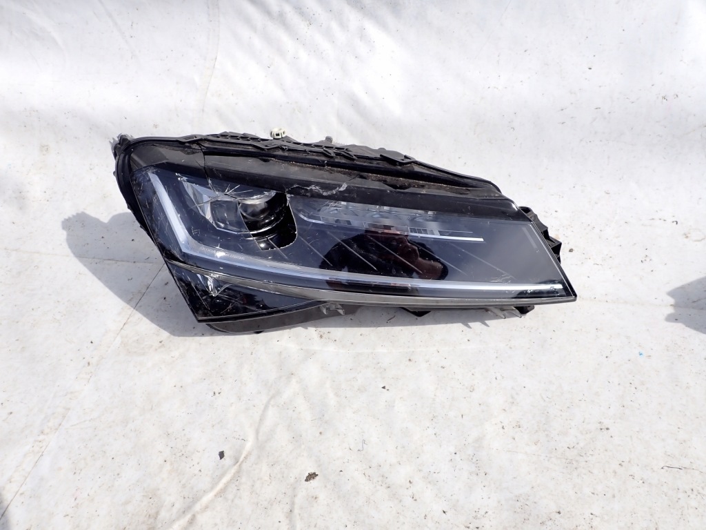 Купить Skoda superb iii lift 19- full led правая перед