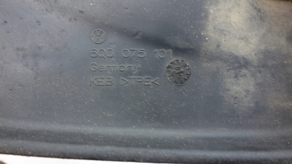 фото №5, Volkswagen polo iv брызговики правый задняя 02-08 6q0075101