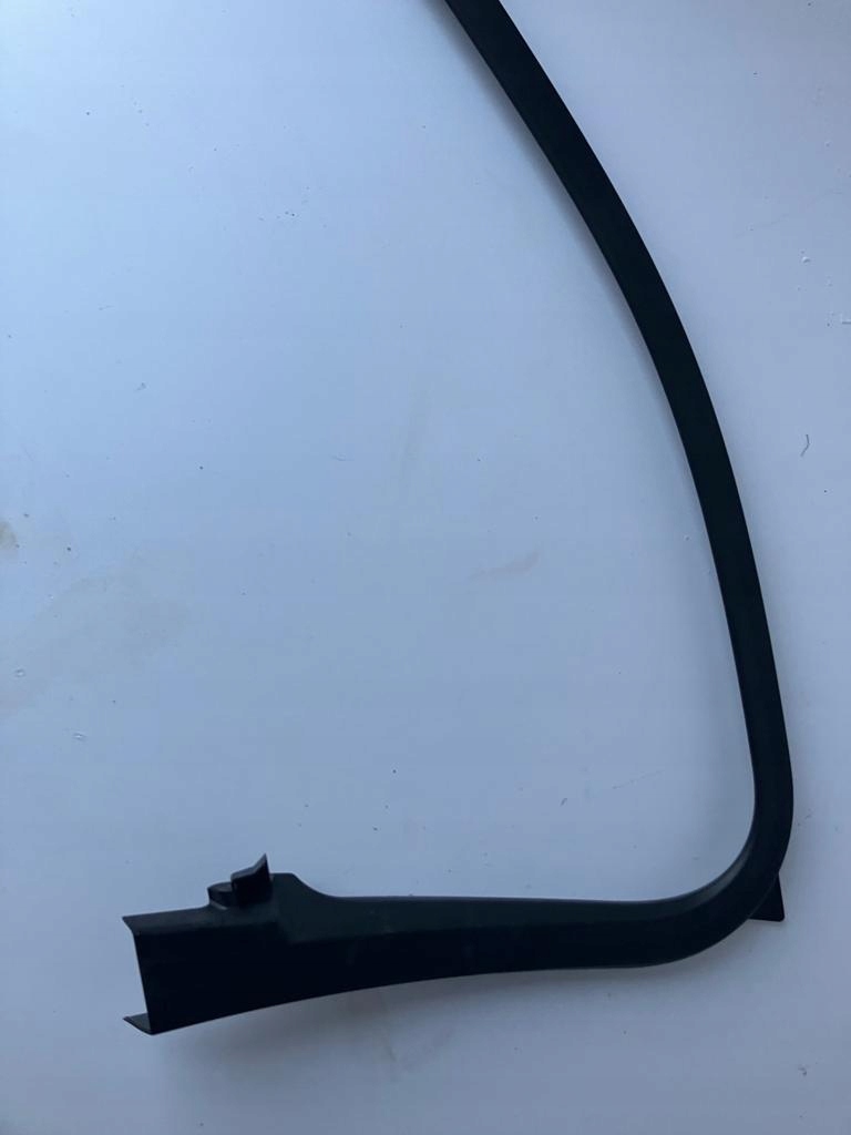 фото №3, Рамка прокладка двері volvo xc40 правий перед внутрішня