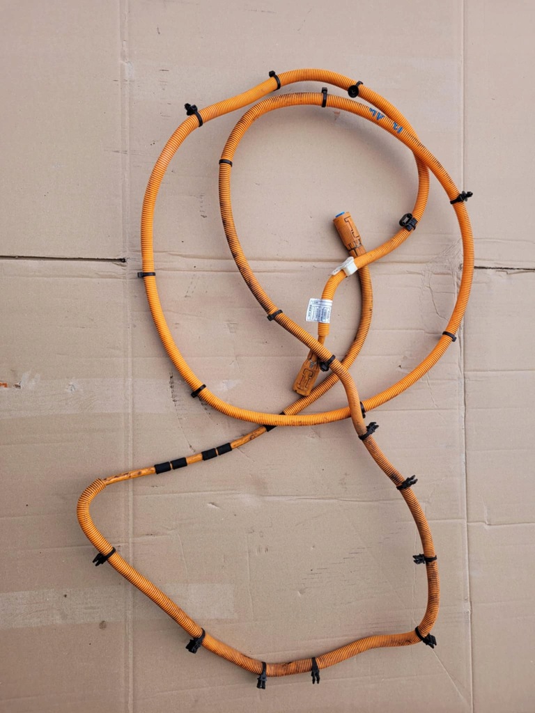 фото №1, Шланг жгут напряжения bmw i3 9339958